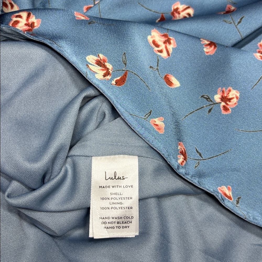 Lulus Gorgeous Days Blue Floral Satin Puff Sleeve Midi
Dress NWT Size XL - Picture 11 of 11
